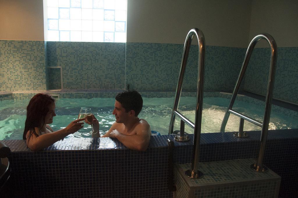 Hotel Kralj Vrnjacka Banja Ngoại thất bức ảnh