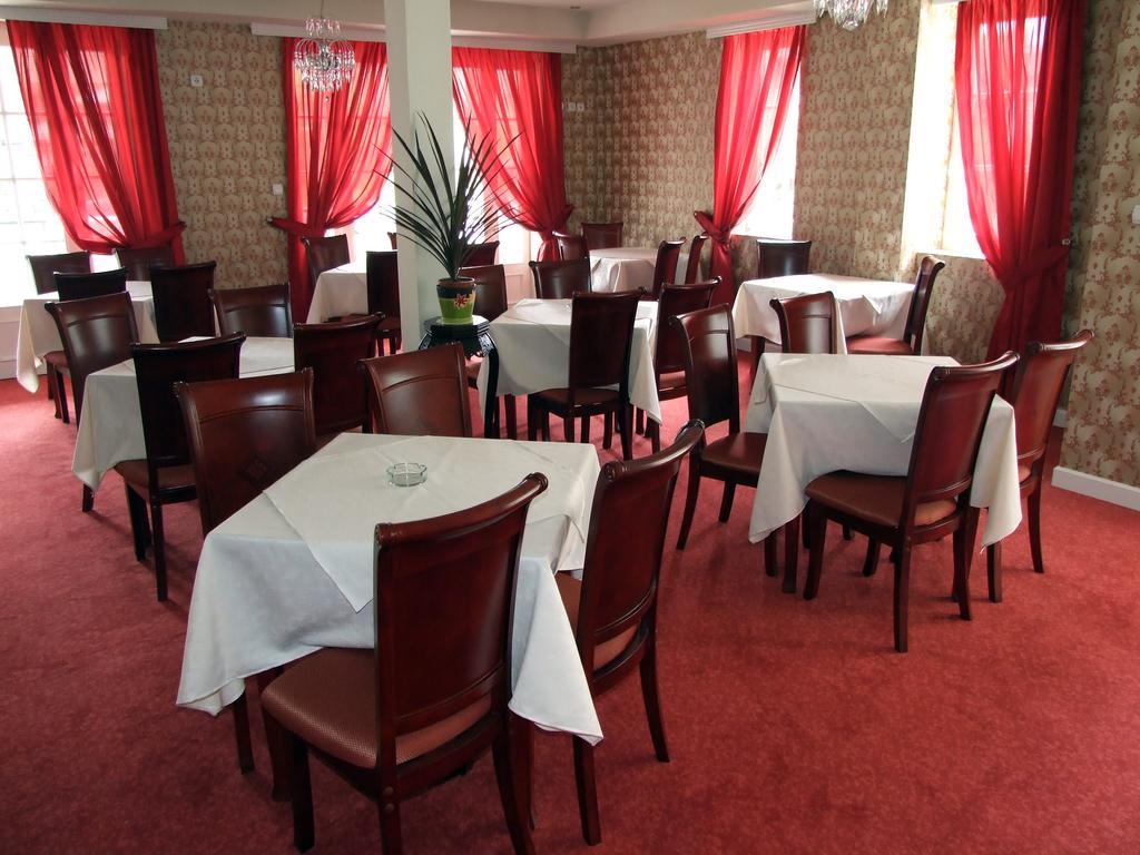 Hotel Kralj Vrnjacka Banja Ngoại thất bức ảnh