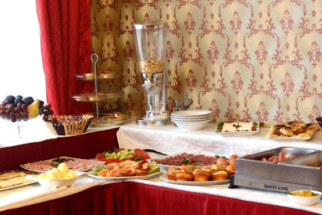 Hotel Kralj Vrnjacka Banja Ngoại thất bức ảnh